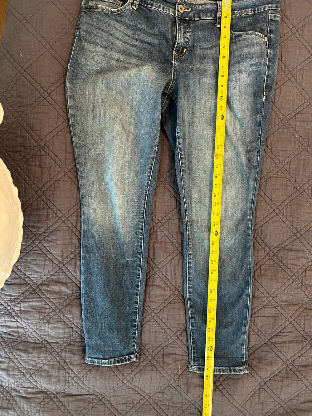 Jeans Subcategory Identification - Picture 4 of 6